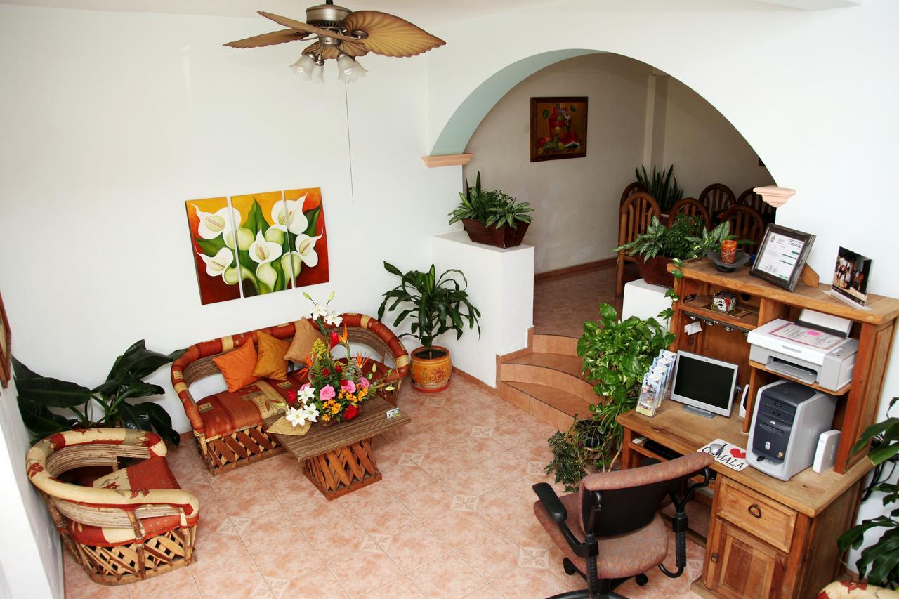 Hostal Casa Blanca Comala 외부 사진