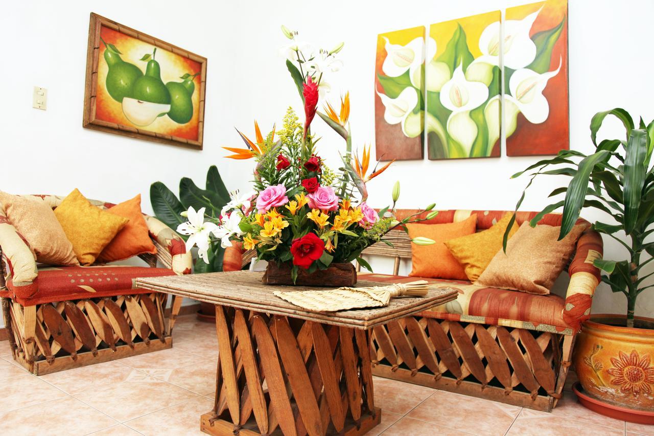 Hostal Casa Blanca Comala 외부 사진
